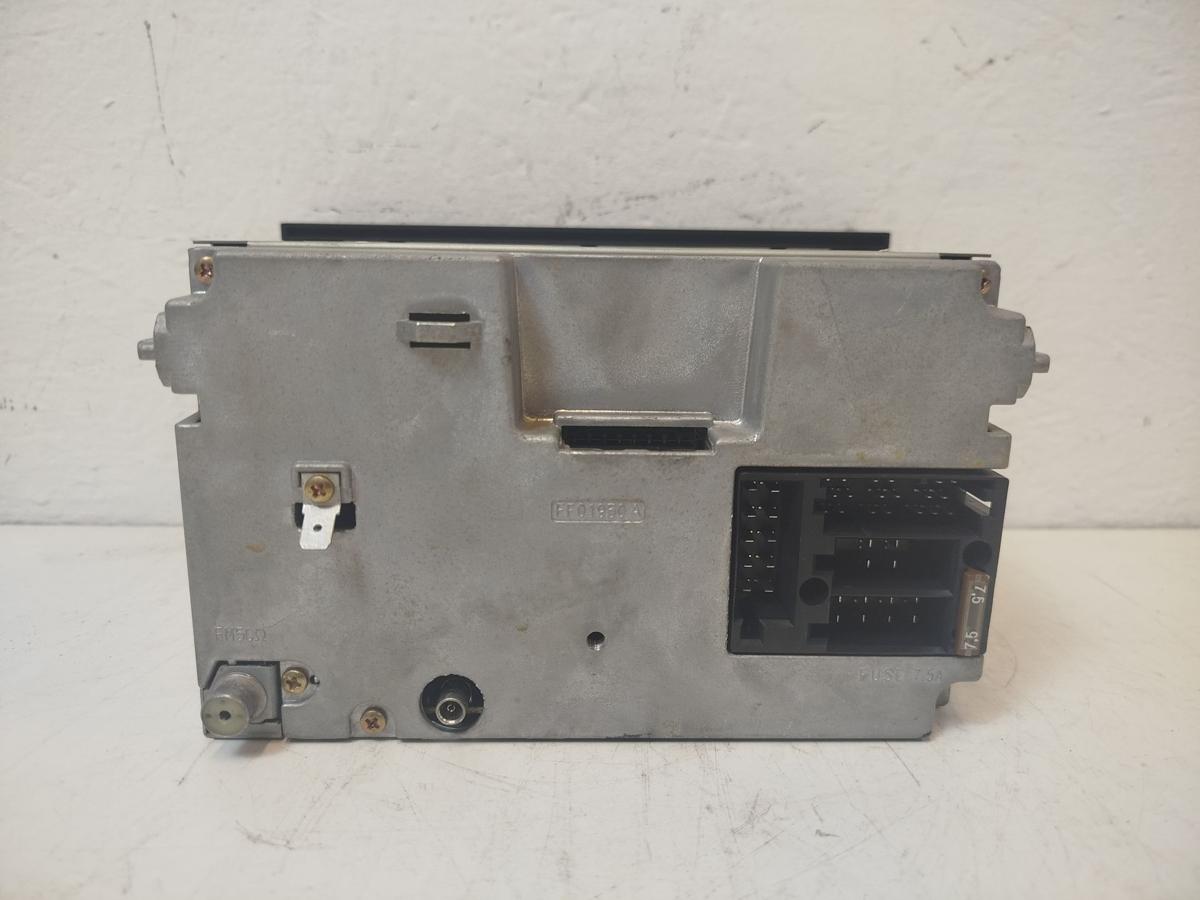 Audi A3 8L Radio Autoradio Symphony nur für Doppeldin mit Code Cassette CD