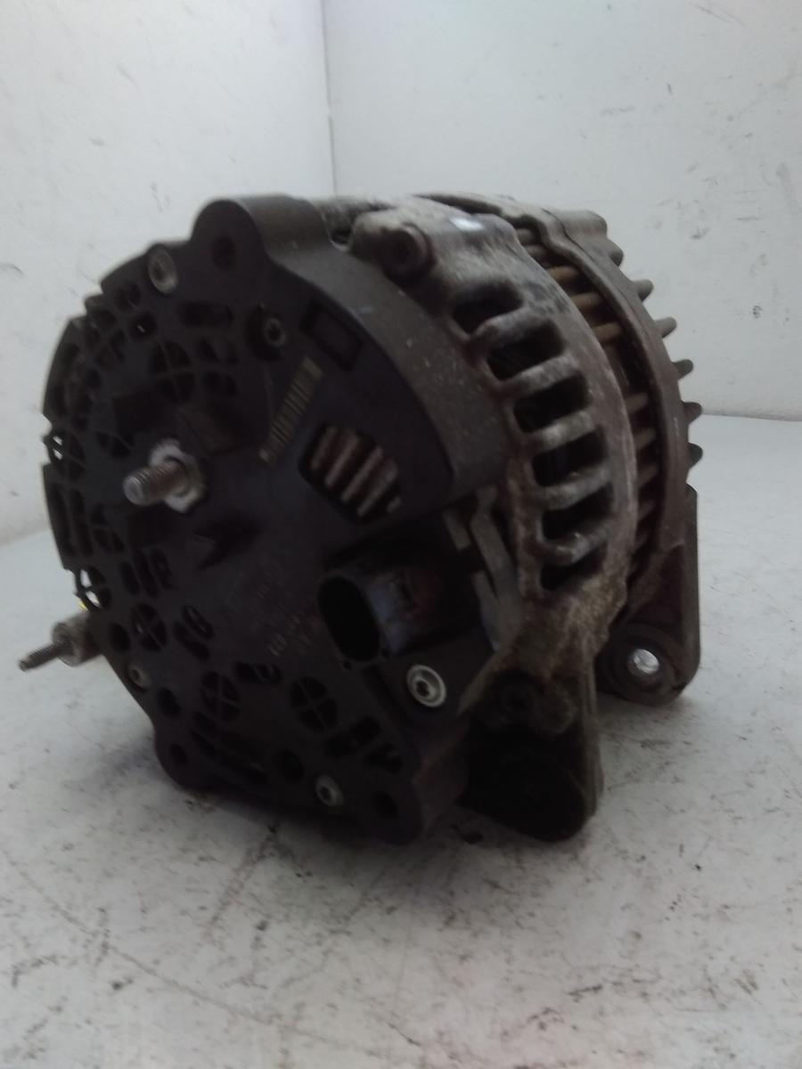 VW Passat 3C original Lichtmaschine Generator 180A 2.0TDI 103kw CBAB BJ2009