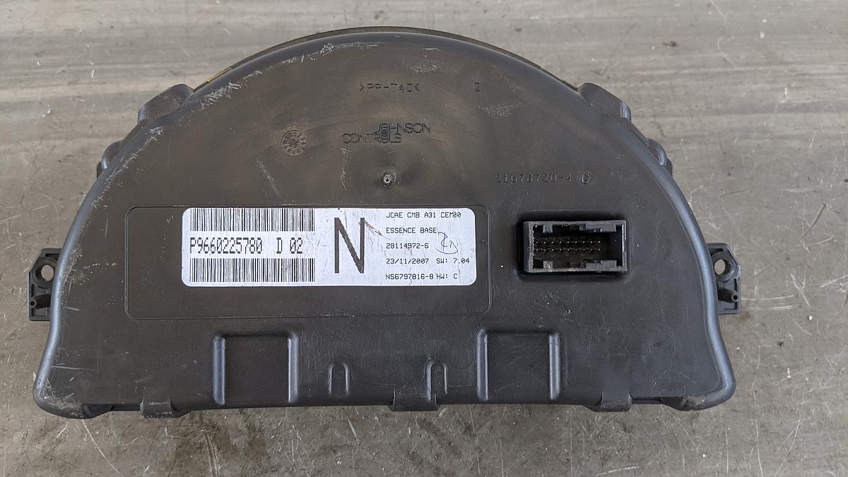 Citroen C3 FN Kombiinstrument Tacho Benzin P9660225780