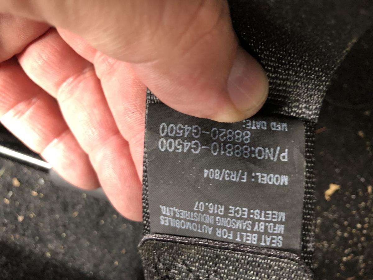 Hyundai i30 PD Mild Hybrid Sicherheitsgurt vorn links Fahrer Gurt Anschnallgurt