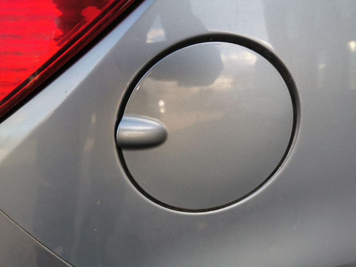 Opel Corsa D Tankklappe Tankdeckel Tankverschluss Z163 Lichtsilber met 5trg
