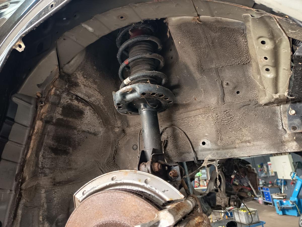 Honda Civic VIII FN orig Federbein vorn rechts mit Feder Benzin 1,8l 103kW Bj 08