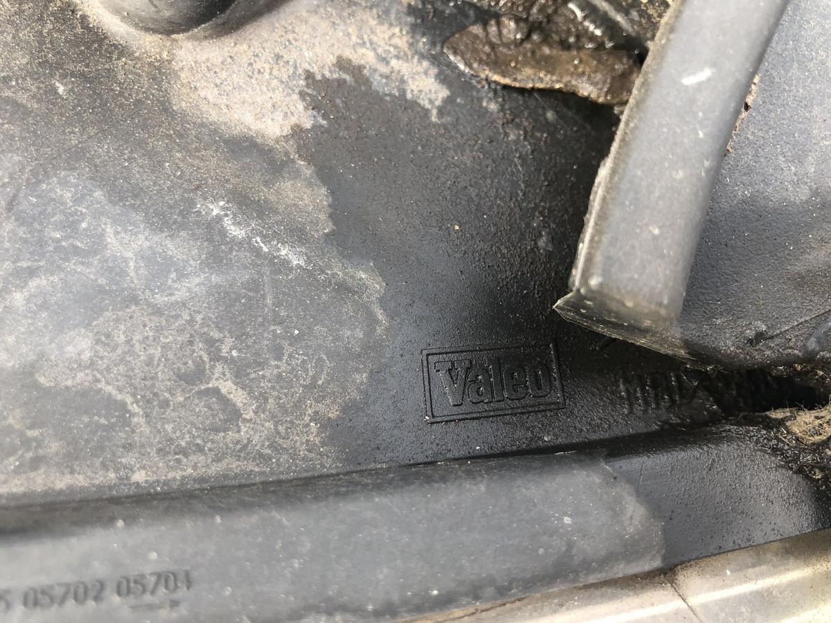 Peugeot 207 SW Typ WE Valeo Scheinwerfer rechts Frontscheinwerfer Halogen Tr&uuml;b