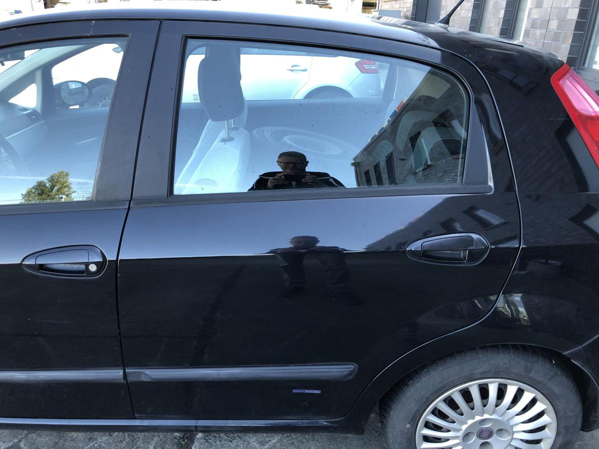 Fiat Grande Punto 199 T&uuml;r hinten links Fondt&uuml;r im Rohbau 891 Nero Provocatore