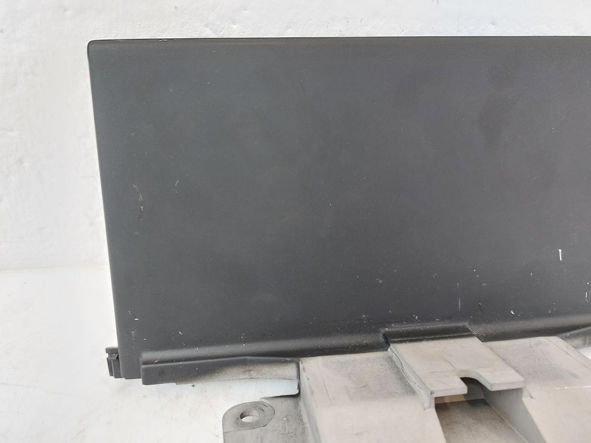 Audi Q2 Typ AG Display Monitor Anzeige MMI Infotainmentsystem 8.2 Zoll Innolux