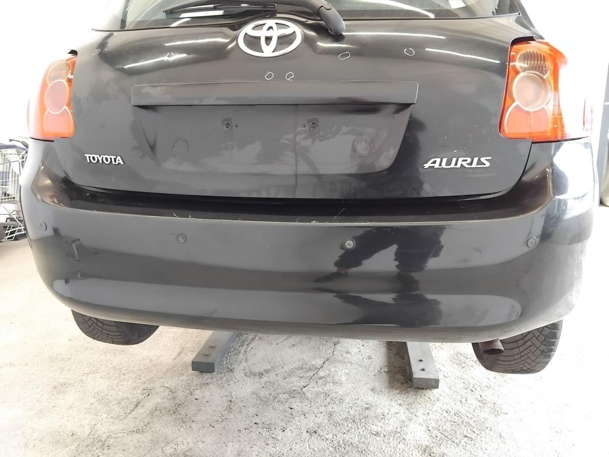 Toyota Auris E15 original Stoßstange Stossfänger hinten mit PDC BJ2008