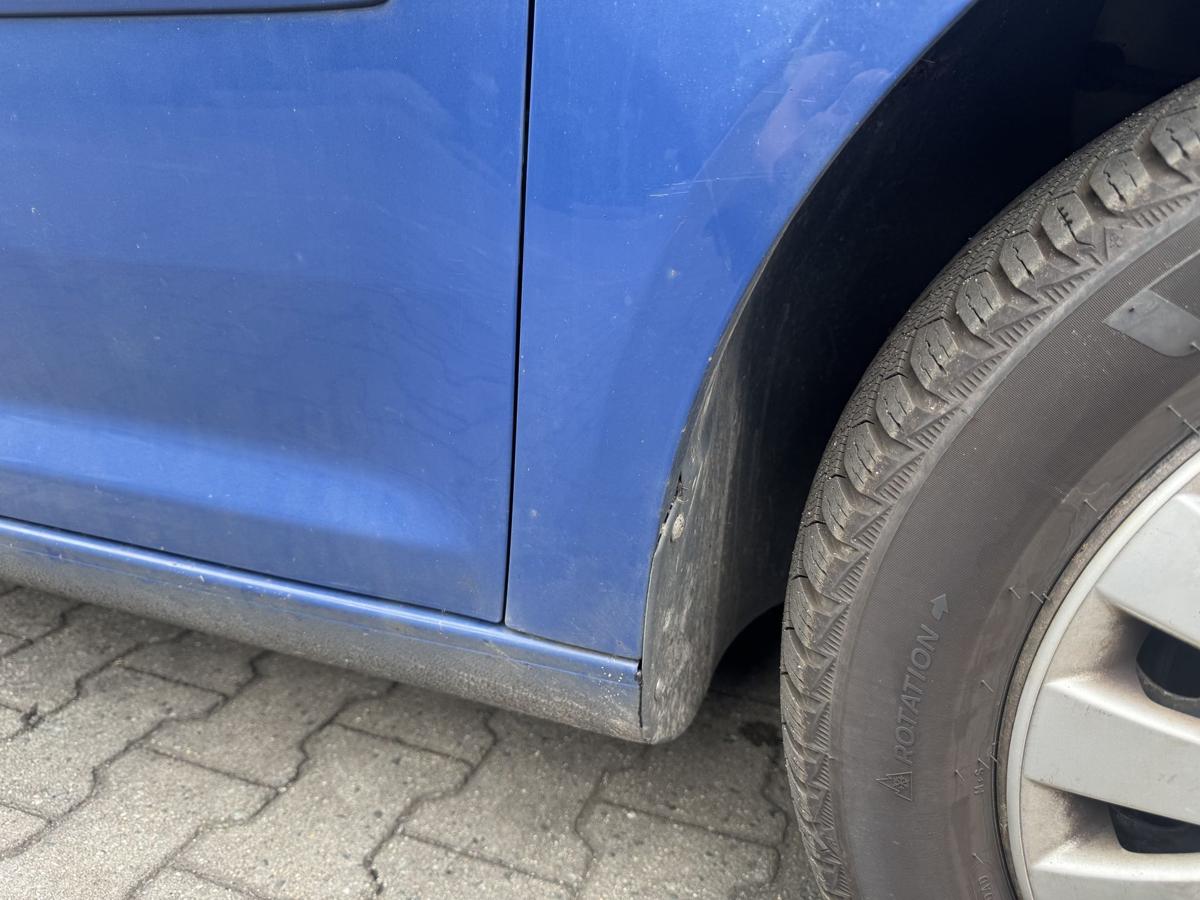VW Touran 1T original Kotfl&uuml;gel vorn rechts LL5M Indienblau Facelift Bj.2008