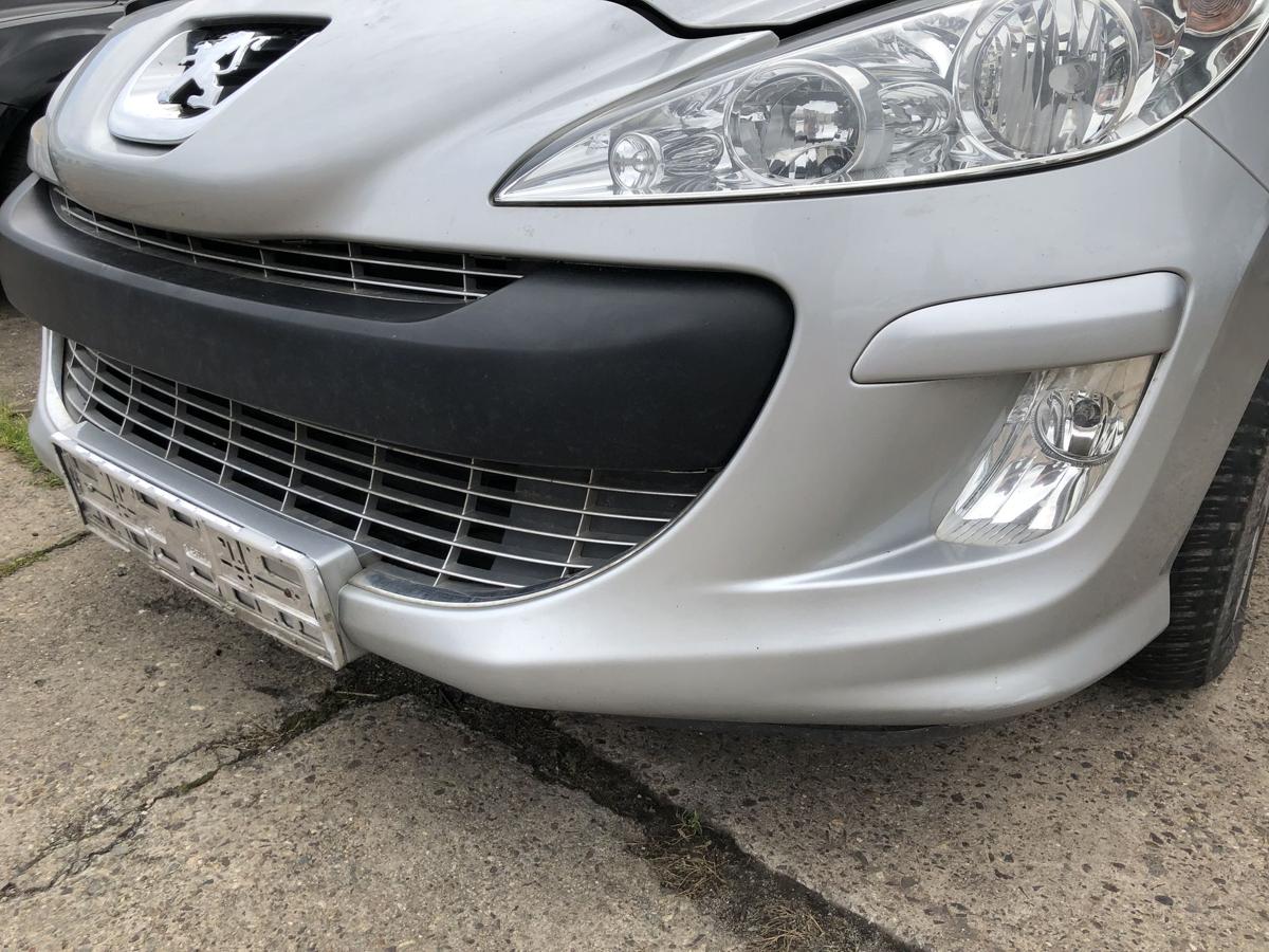 Peugeot 308 4E 4H SW Stoßfänger vorn Frontschürze mit Nebelscheinwerfer EZR