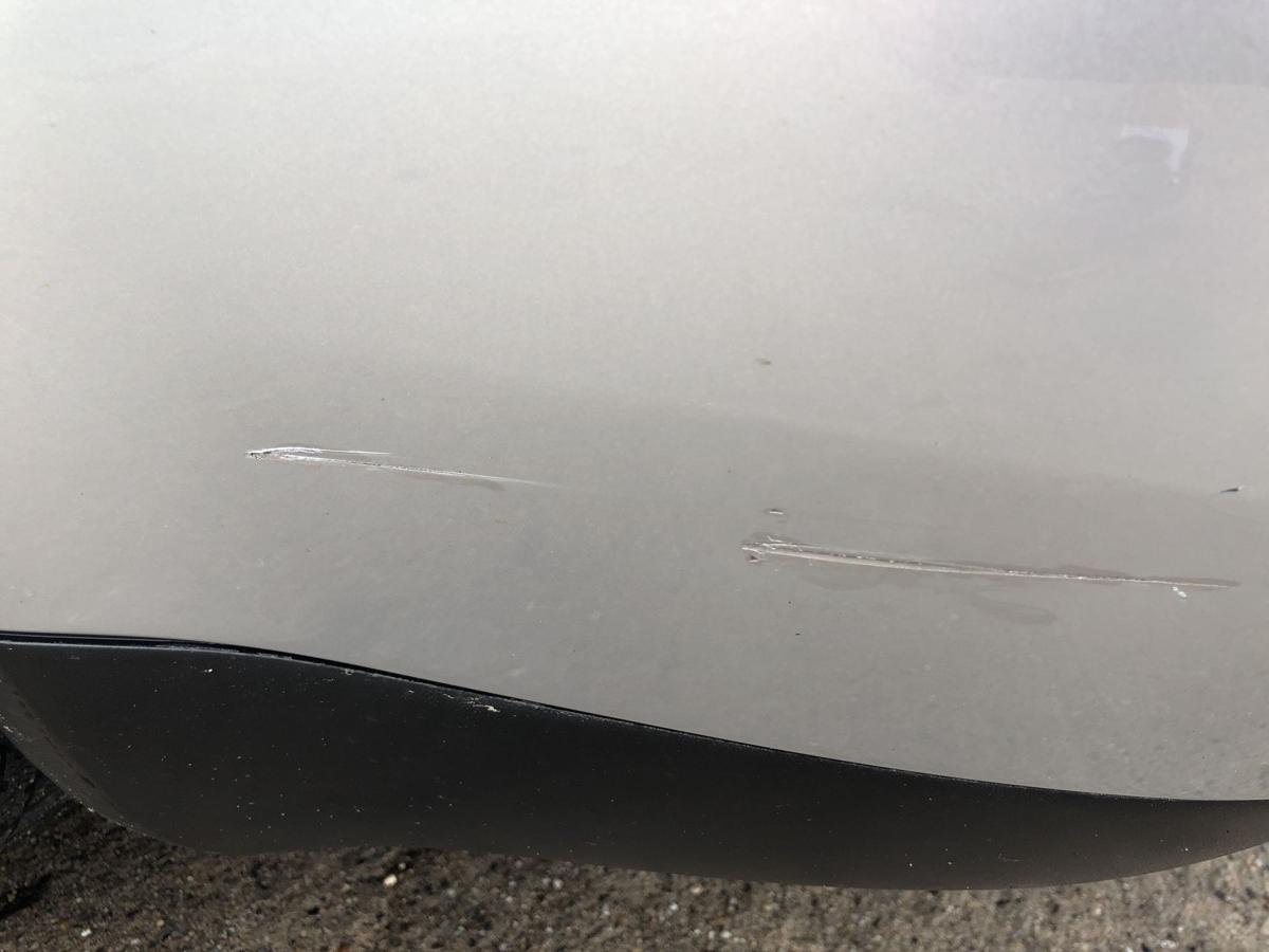VW Golf 4 IV 1J Sto&szlig;f&auml;nger vorn Frontsch&uuml;rze Sto&szlig;stange LA7W Reflexsilber Met