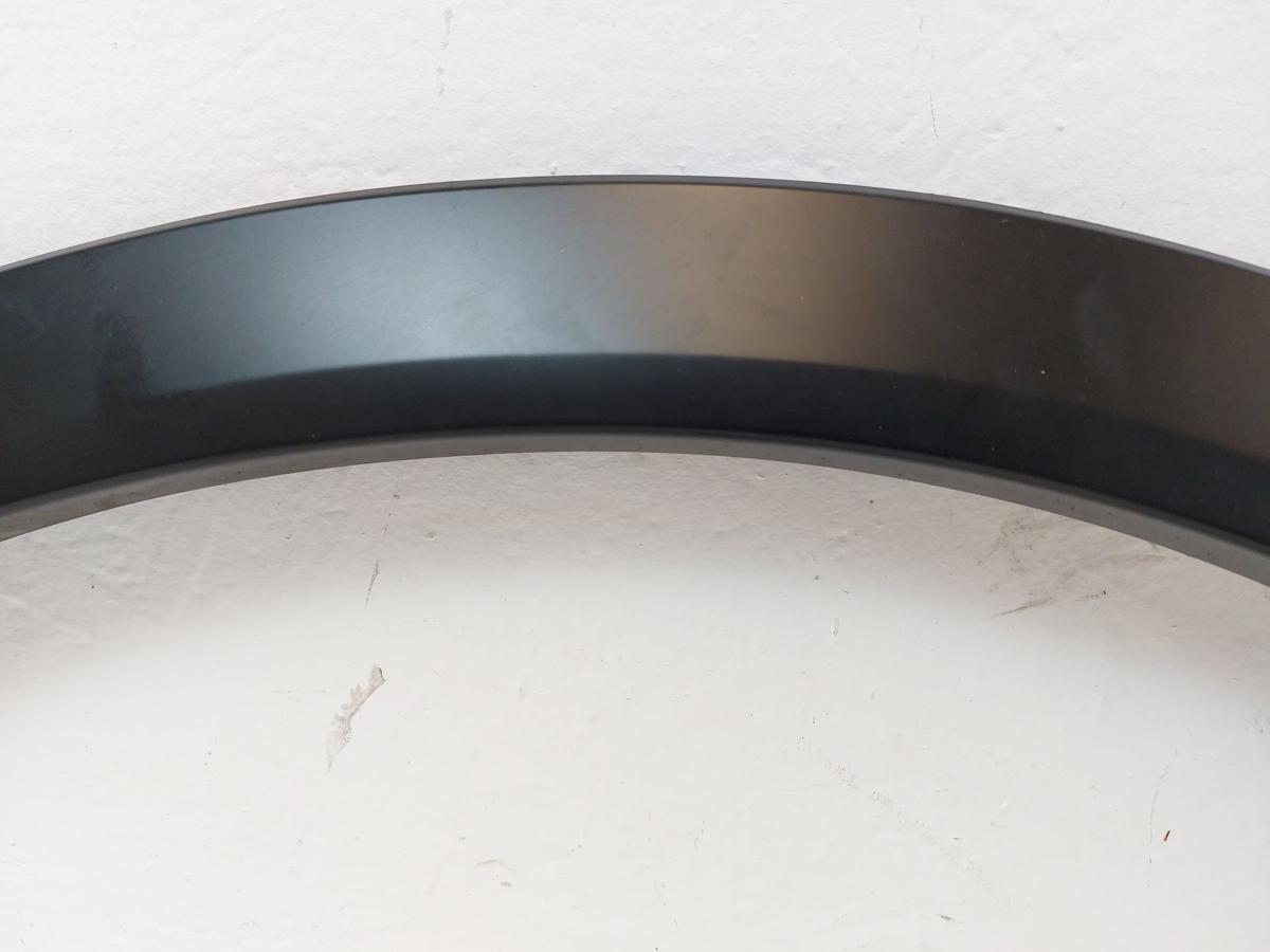 NIO EL6 Elektro SUV Verkleidung Blende Radlauf hinten links mit PDC Senso