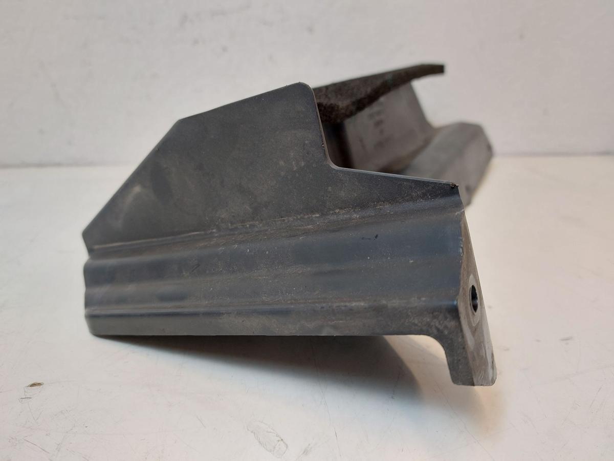 Hyundai i30 PD Mild Hybrid Luftf&uuml;hrung vorn Schlosstr&auml;ger Plastikluftleitblech