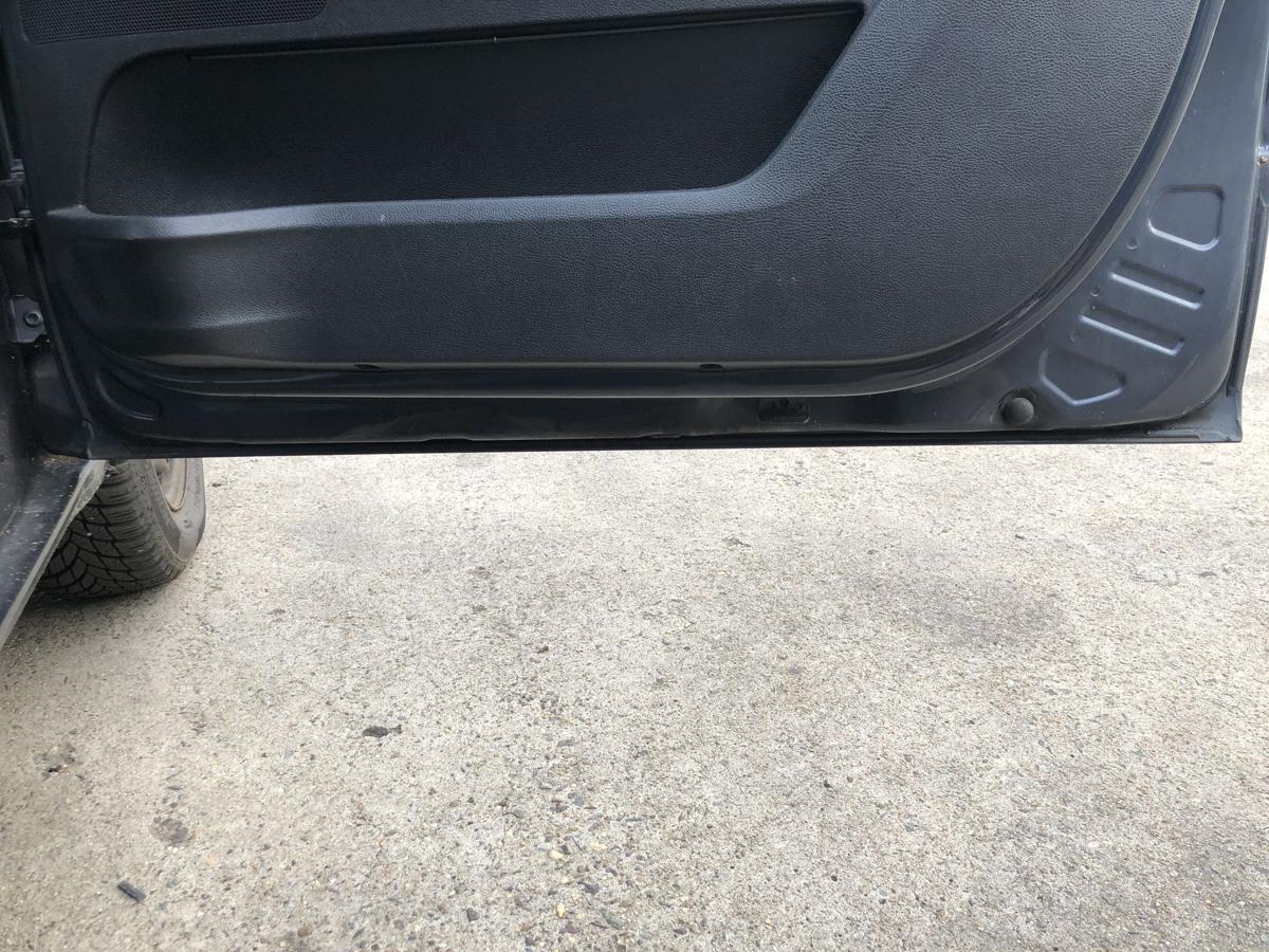 Skoda Fabia 5J T&uuml;r vorn rechts Beifahrert&uuml;r im Rohbau LF8J Antracit Grey