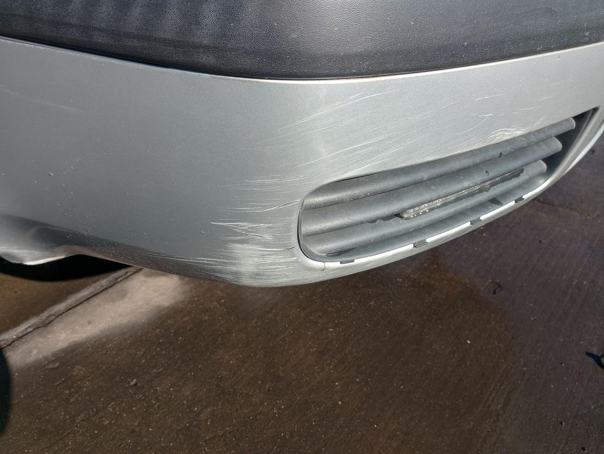 Skoda Octavia 1U orig Stoßstange vorn Stoßfänger SRA LF7T Silber Bj 2003