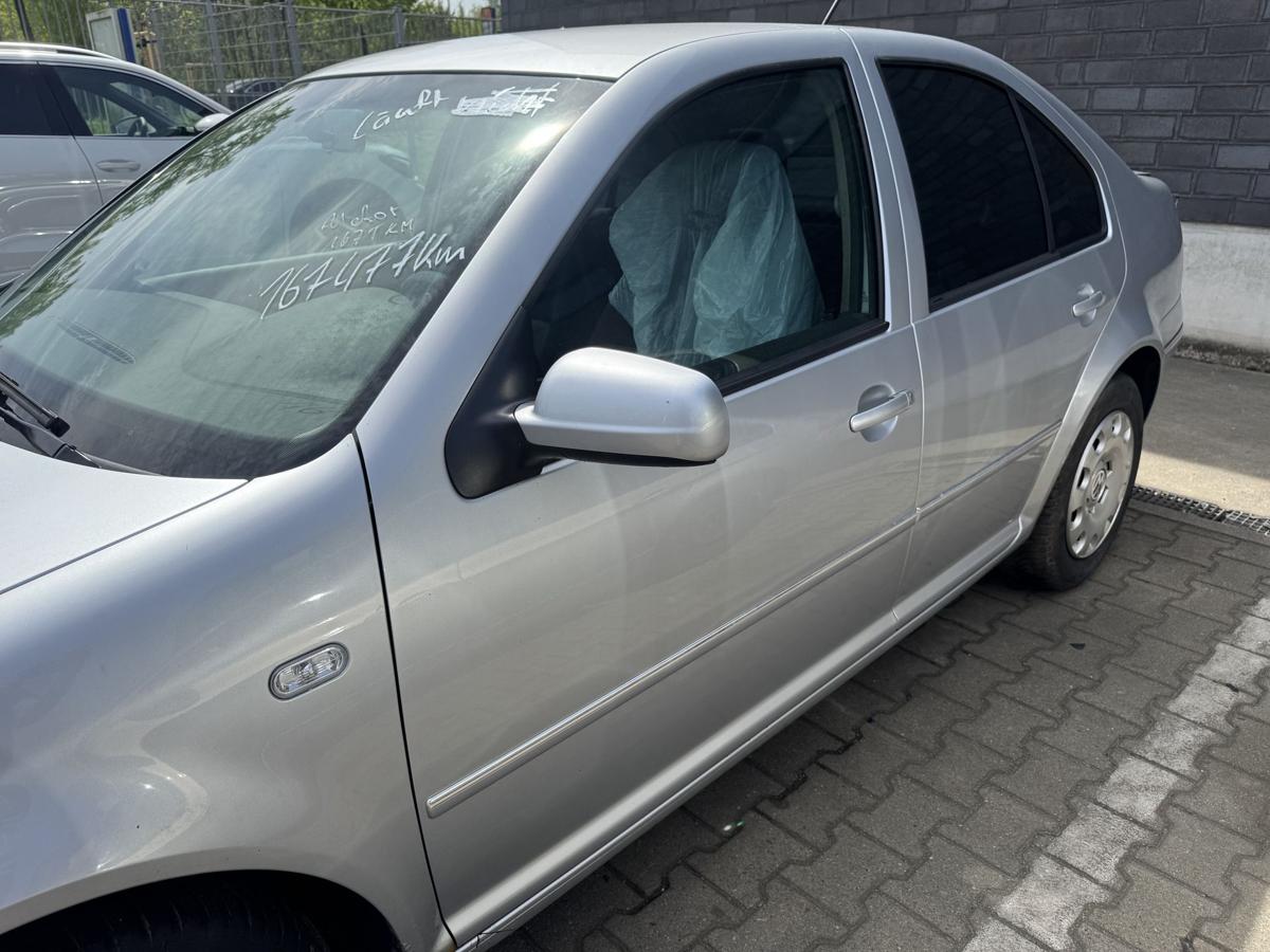 VW Bora original T&uuml;r vorn links LA7W Reflexsilber Rohbau Bj.2002