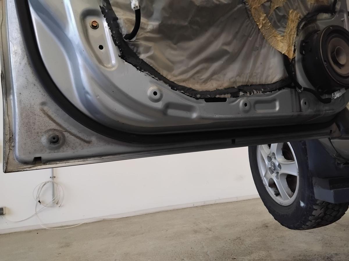 Hyundai Santa Fe SM Tür vorn links Fahrertür LS smart silvermetallic BJ2003