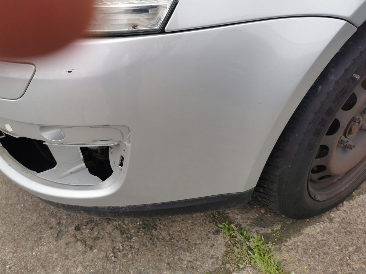 VW Golf V 1K Variant Stossfänger Stossstange Bumper vorn SRA LA7W Reflexsilber