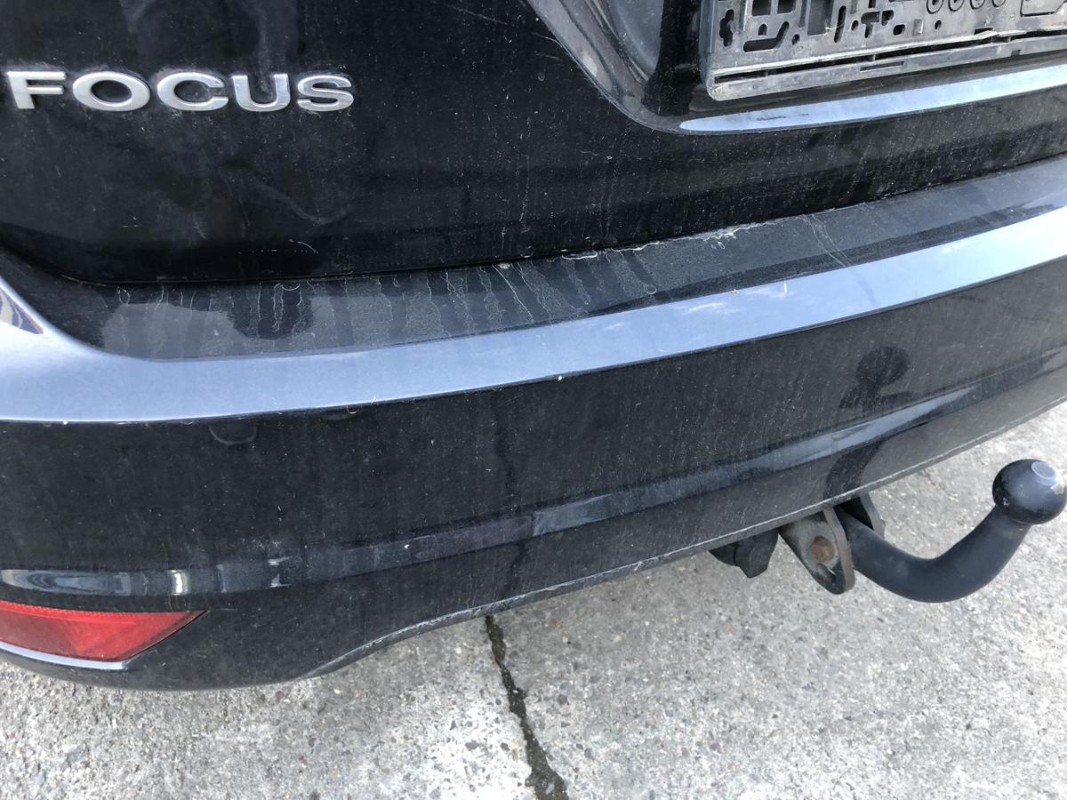 Ford Focus DA3 ab07 Sto&szlig;f&auml;nger hinten Hecksch&uuml;rze Fliessheck Pantherschwarz