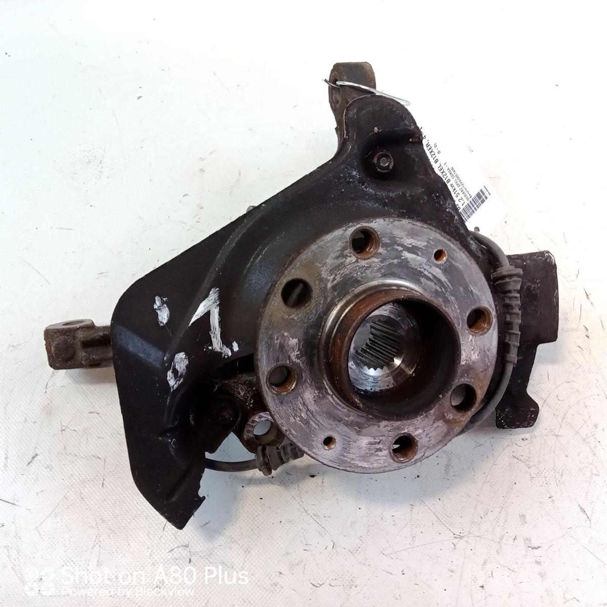 Opel Corsa E Achsschenkel Radlagergeh&auml;use vorn links 1.2 51kw 4-Loch Bj.2015