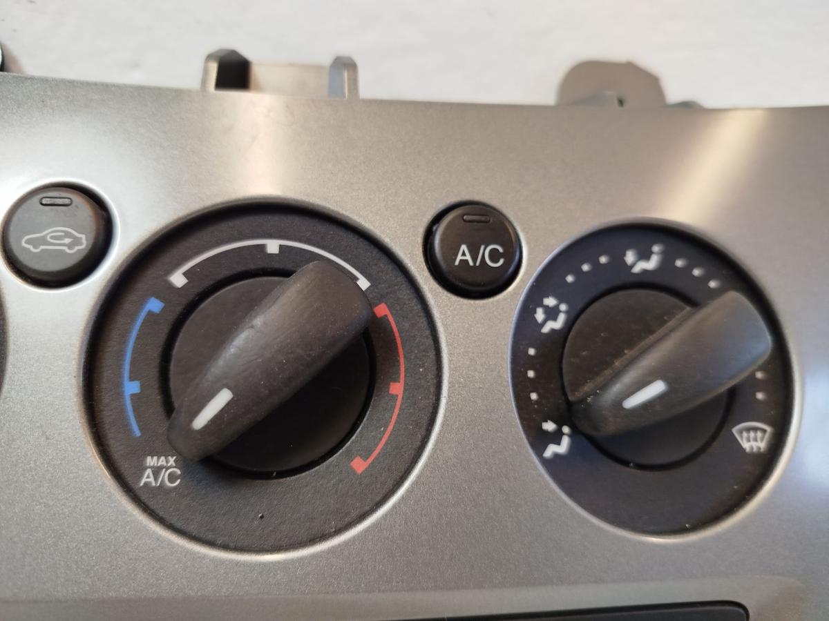 Ford Focus DYB Heizungsbdienung Klimabedieneinheit Klimabedienteil Klima manuell