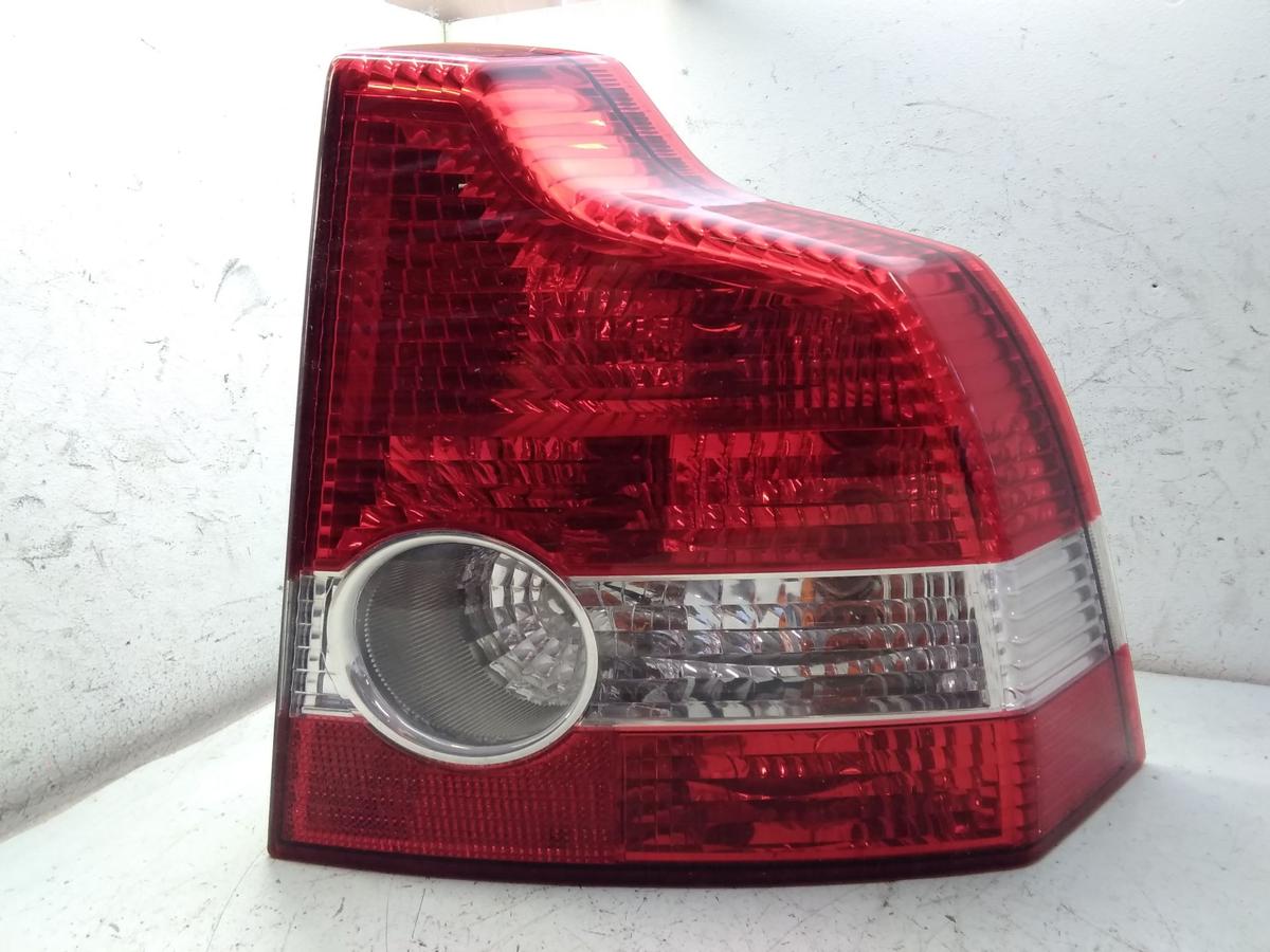 Volvo S40 II Limo original R&uuml;ckleuchte Schlussleuchte rechts BJ2006 30698913
