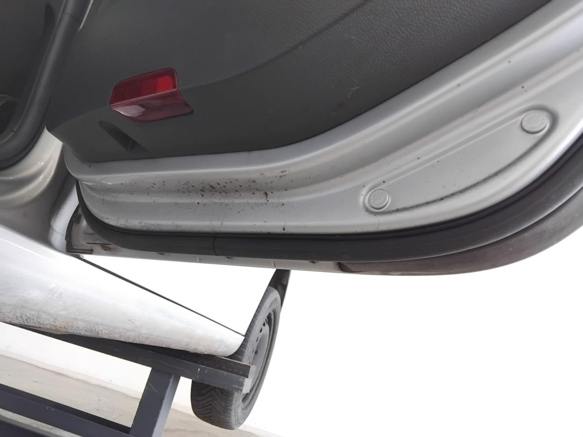 VW Golf 5 1K T&uuml;r hinten rechts LA7W reflexsilber 5-t&uuml;rig Flie&szlig;heck BJ2007