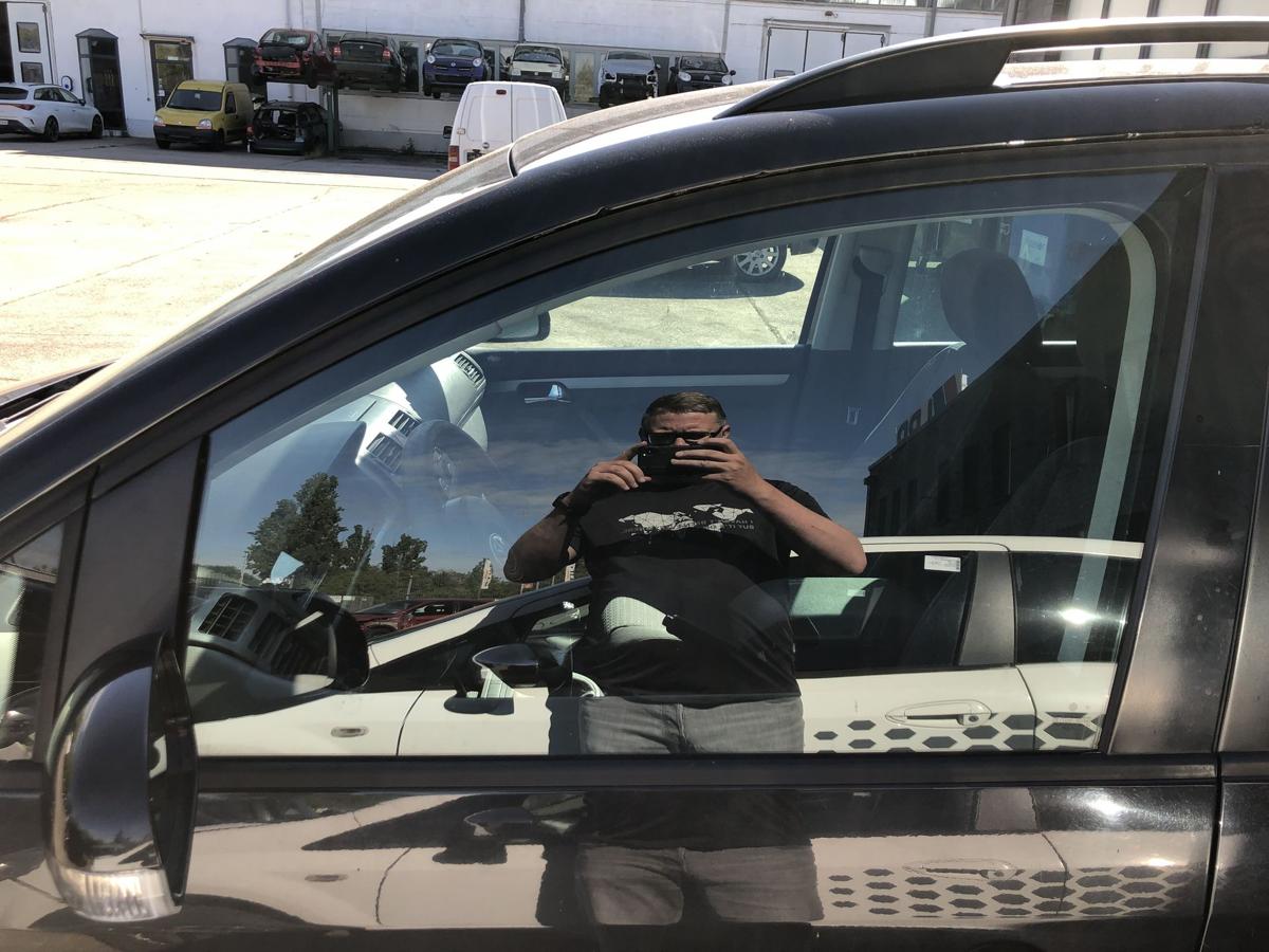 VW Touran 1T 1T1 T&uuml;rscheibe vorn links Seitenscheibe Scheibe Fahrert&uuml;r Color