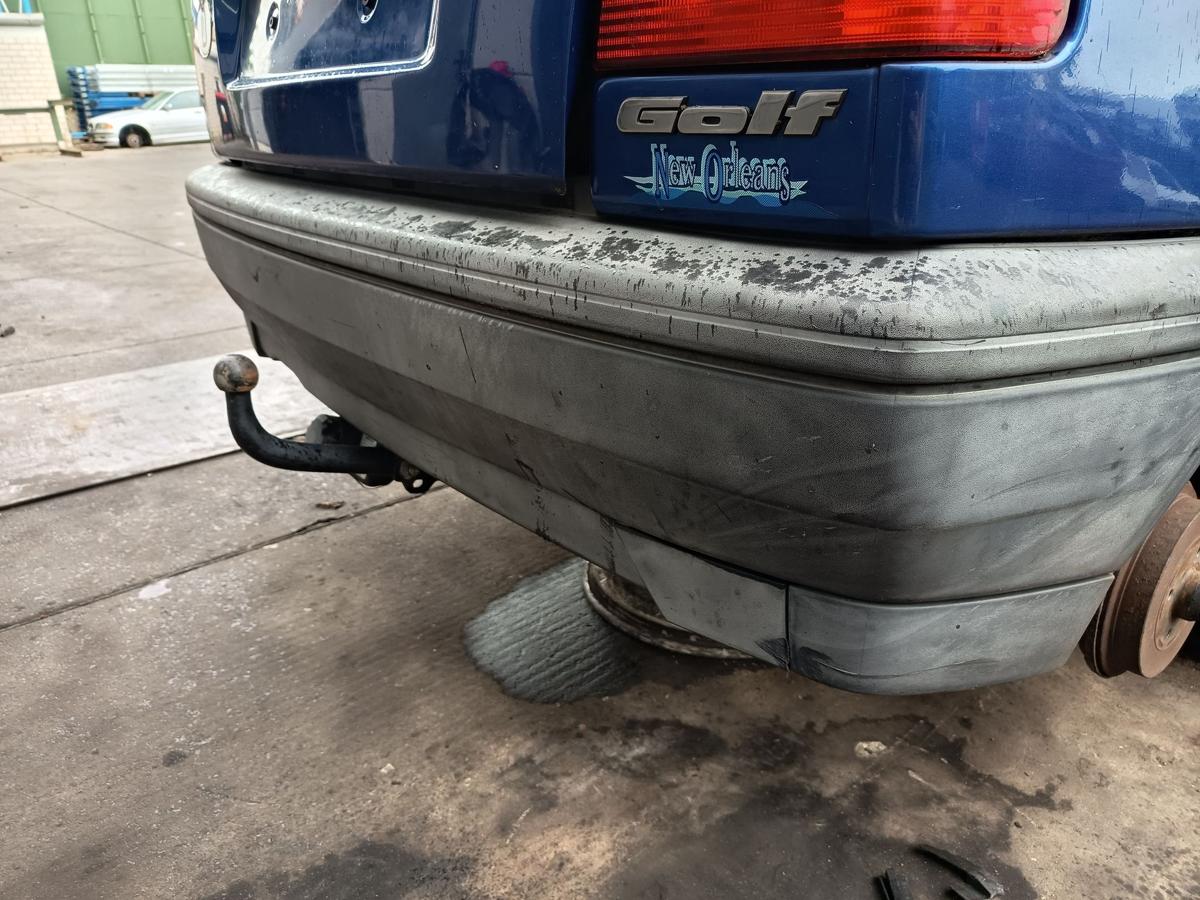 VW Golf III original Sto&szlig;stange hinten unlackiert Baujahr 1993