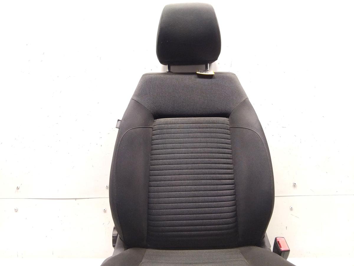 VW Polo 6R Sitz vorn rechts Beifahrersitz 5-T&uuml;rer Stoff dunkelgrau Bj.2011