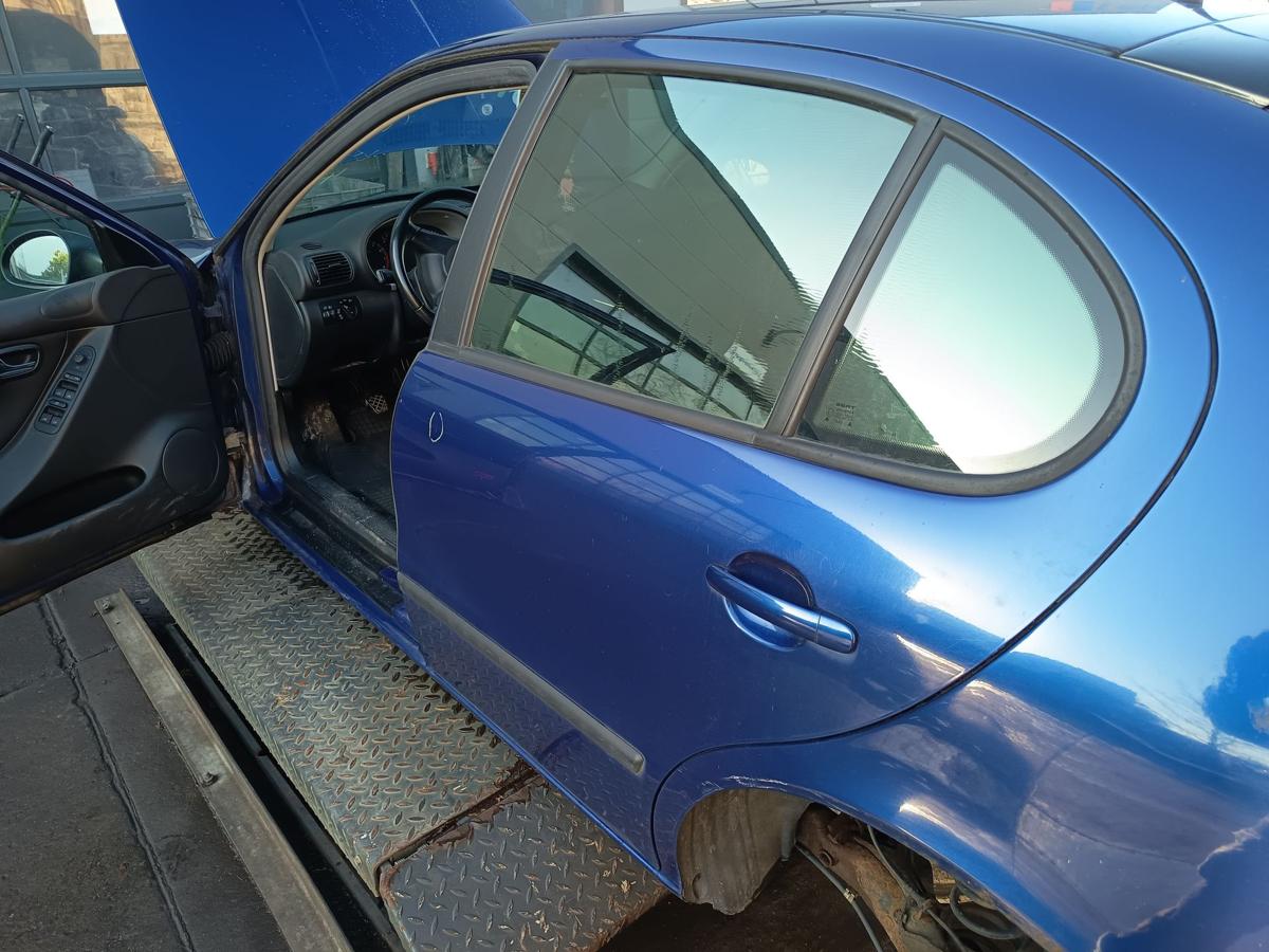 Seat Leon 1M original T&uuml;r hinten links Fond S5S Almeriablau Bj 2005