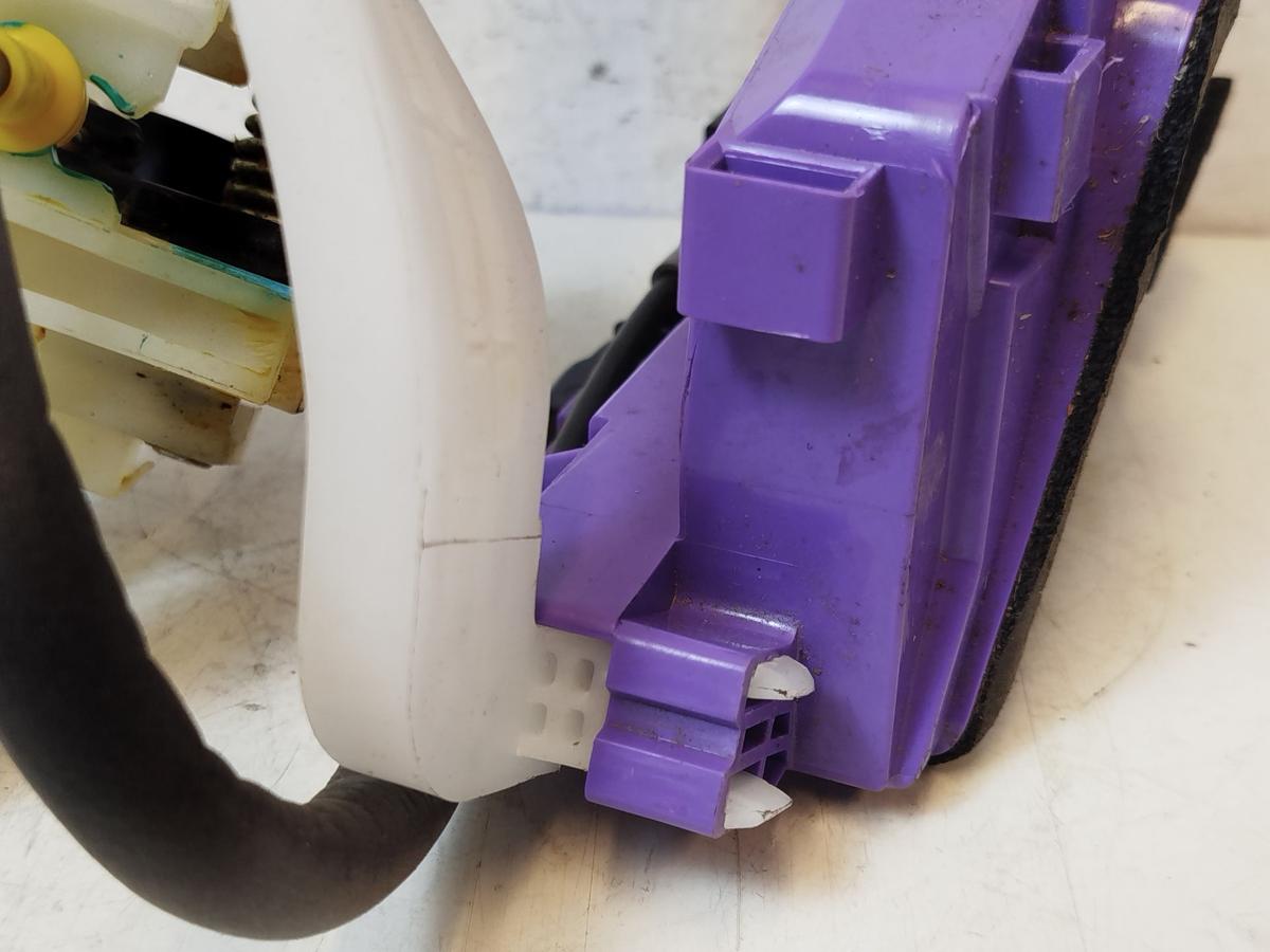 Hyundai i30 PD Mild Hybrid T&uuml;rschloss hinten links Fondt&uuml;r Fahrerseite OEM ZV