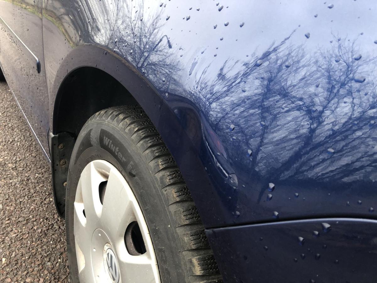 Kotflügel vorn rechts Fender Seitenwand LD5Q Shadowblue VW Polo 9N3 DELLE