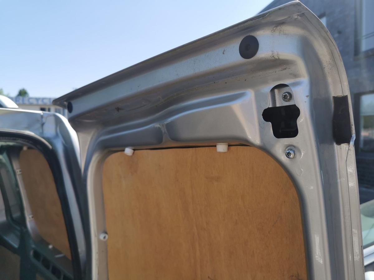 Ford Transit Connect P Heckfügeltür Flügeltür Heckür hinten rechts Polar Silber