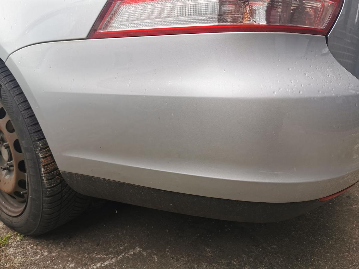 VW Golf V 1K Variant Stossfänger Stossstange Bumper hinten AHK LA7W Reflexsilber