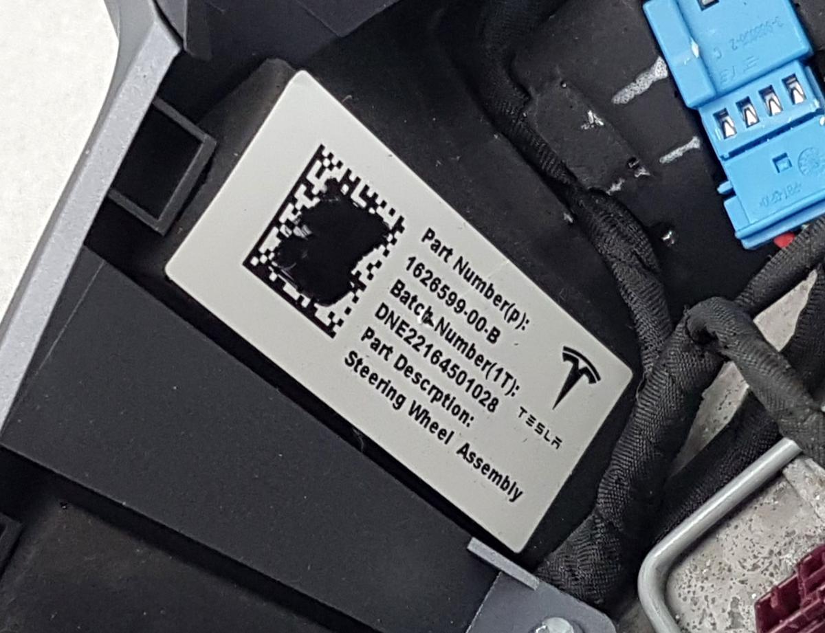 Tesla Model Y Lederlenkrad Lenkrad Bj2022 1626599-00-B
