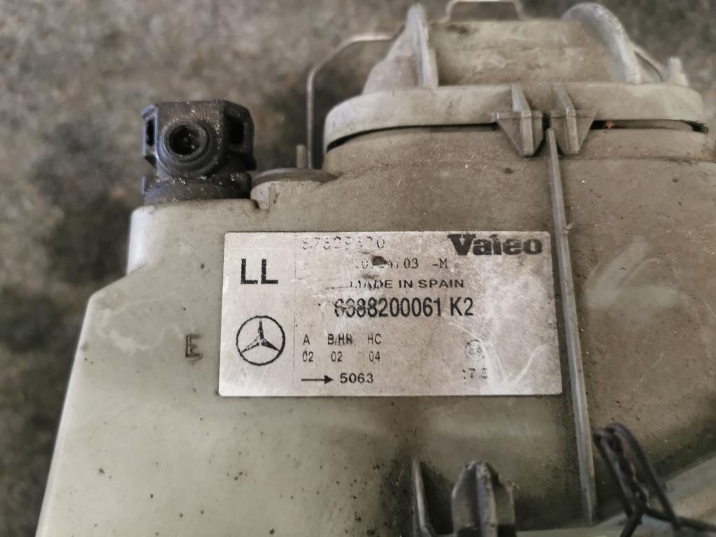 Mercedes Vito 638 BJ 2003 Scheinwerfer vorn links Lampe Valeo