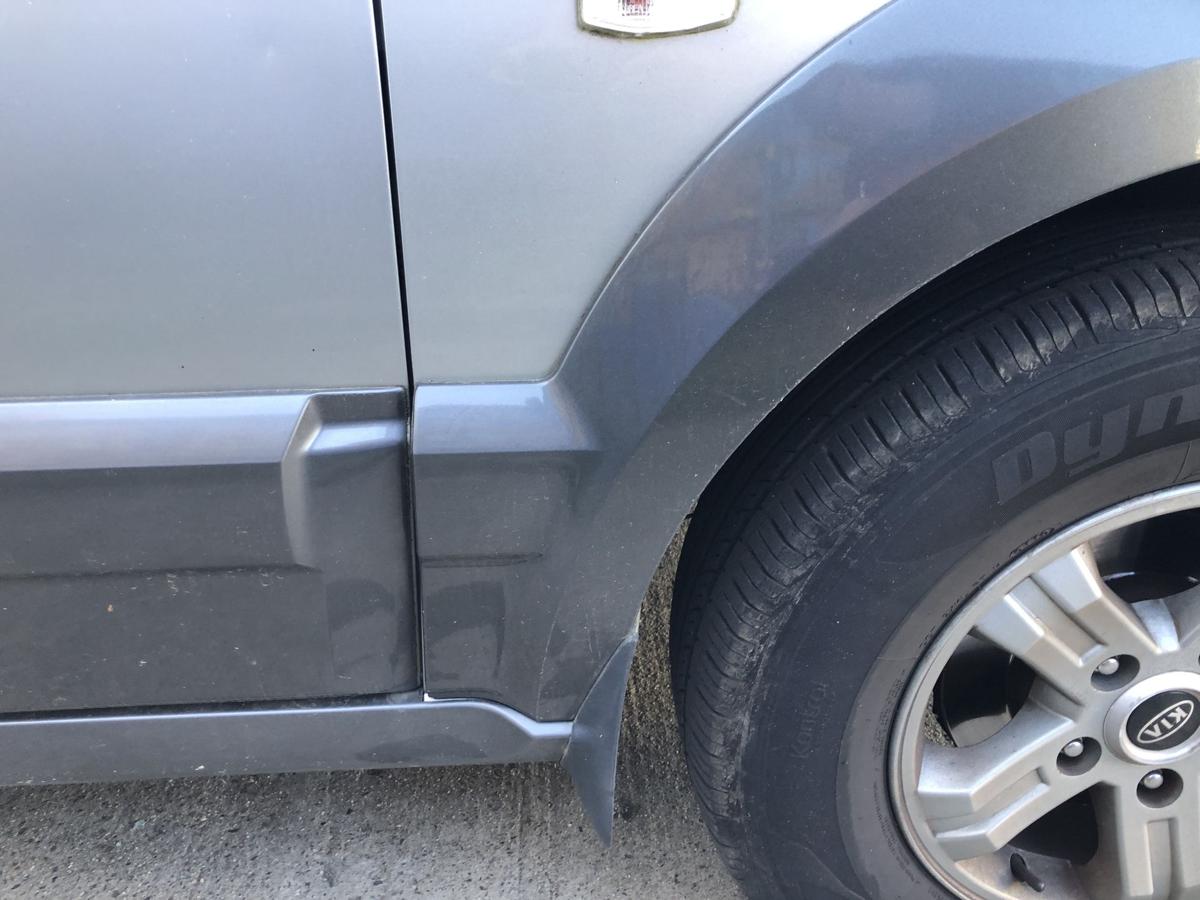 Kia Sorento JC Kotfl&uuml;gel vorn rechts Beifahrer Seitenwand C5 Diamond Silver