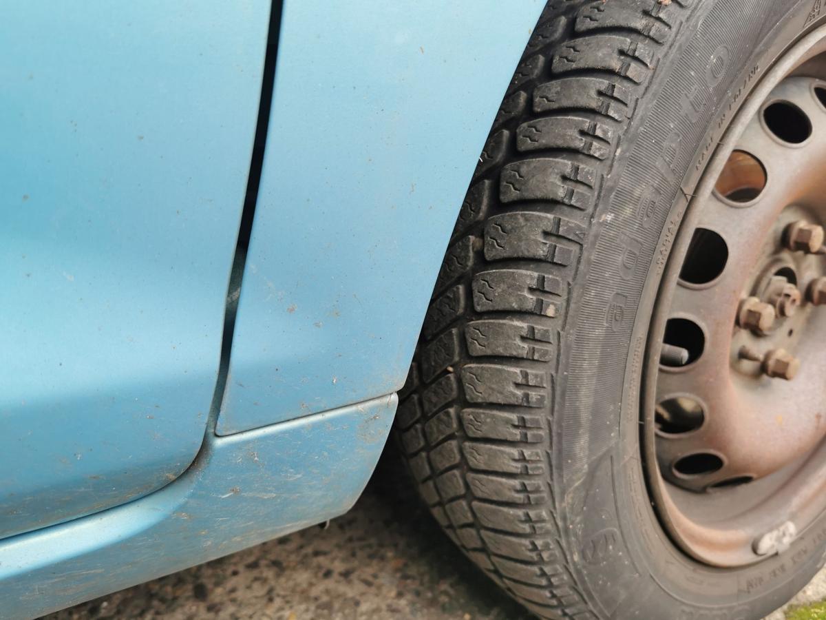 Ford KA RU8 Kotflügel Fender Seitenwand vorn rechts Scuba Blau KRATZER