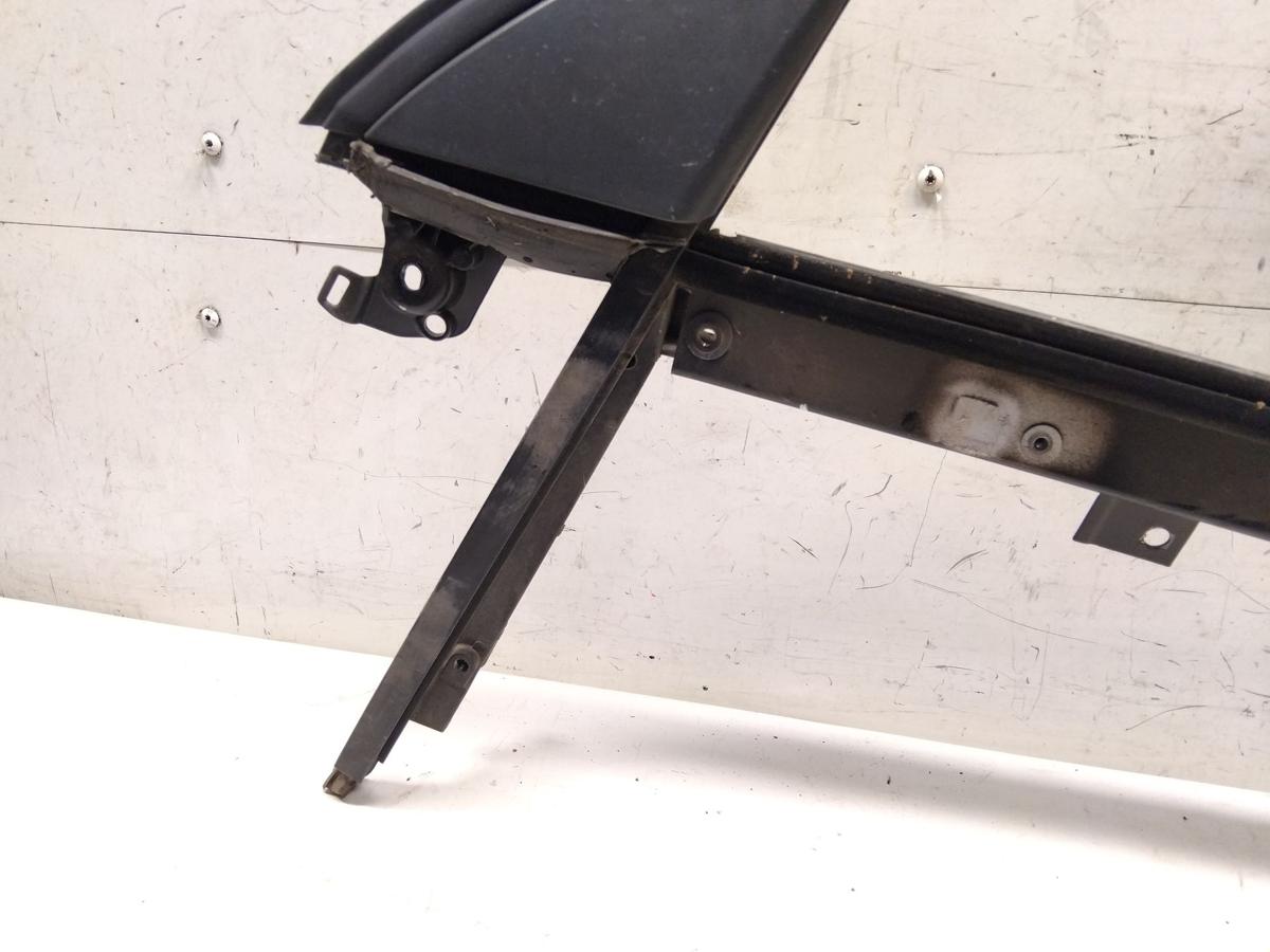 Seat Exeo ST 3R T&uuml;roberbau Fensterrahmen vorn links LC9Z Black Magic BJ2011