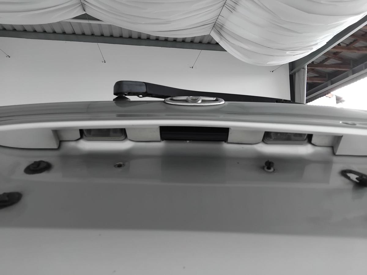 Toyota Corolla E12 Heckklappe mit Scheibe Fließheck englische Produktion BJ2004