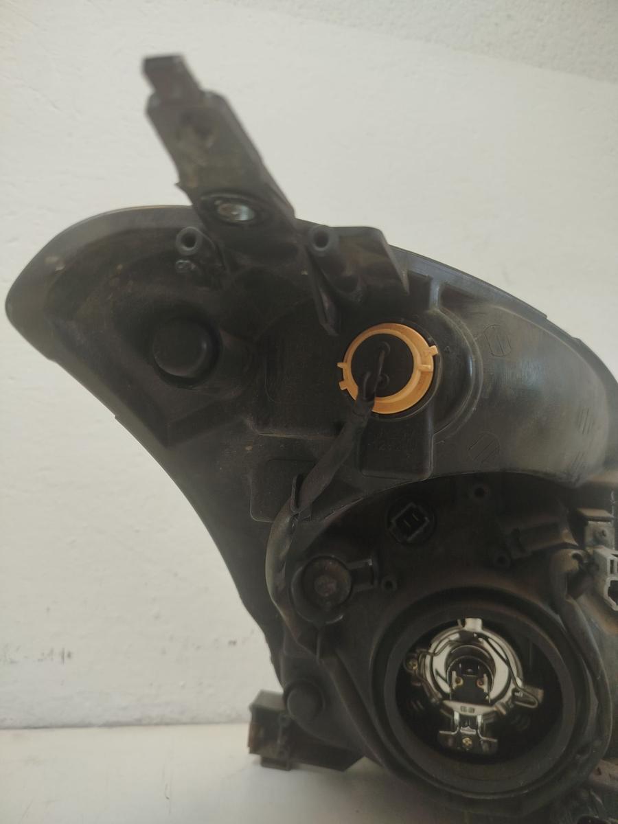 Suzuki Swift Typ MZ/ EZ Scheinwerfer links Hauptscheinwerfer Halogen Tr&uuml;b OEM