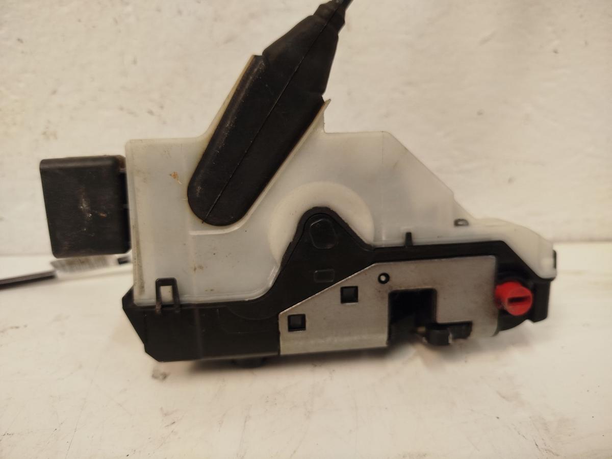 Peugeot 2008 I CU ab16 T&uuml;rschloss hinten rechts Tr&auml;ger T&uuml;rgriff Fahrert&uuml;r OEM