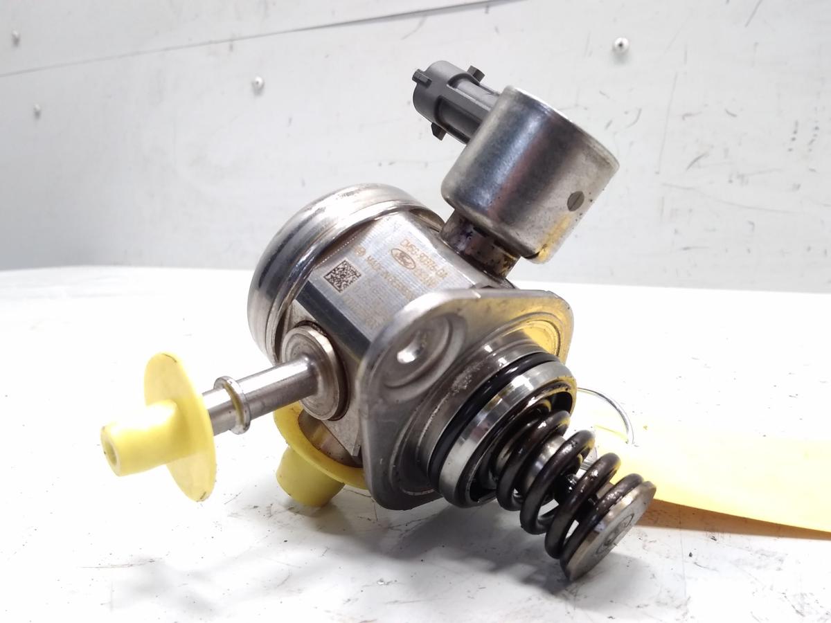 Ford Focus 3 original Kraftstoffpumpe Hochdruckpumpe Benzinpumpe 1.0 92kw Bj2015 0261520095