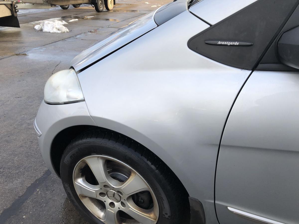 Mercedes A Klasse W169 Kotfl&uuml;gel links Fender Polarsilber Radverkleidung