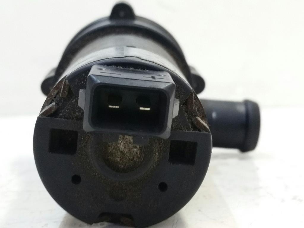 VW Golf 4 1J orig. Zusatzwasserpumpe 2.3 V5 251965561 BOSCH