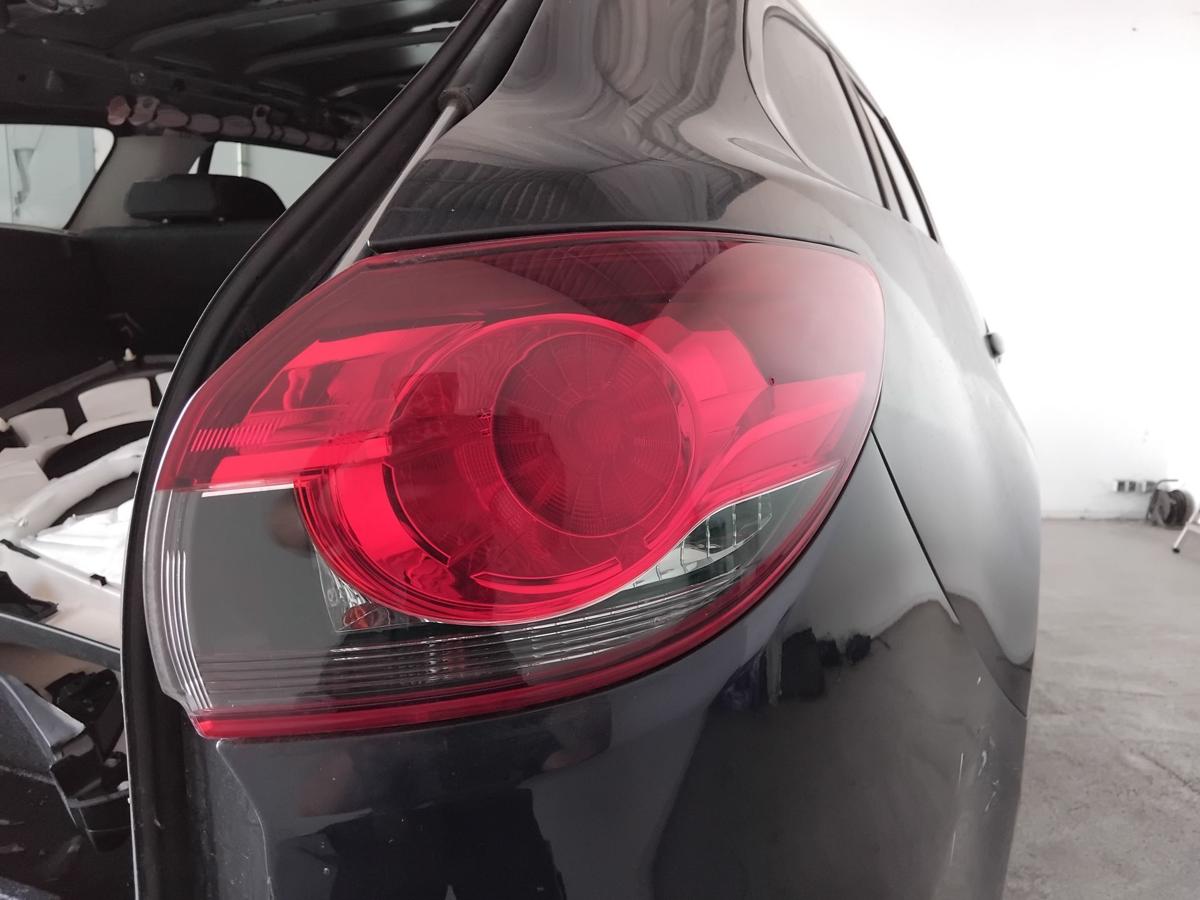 Mazda 6 Kombi GJ orig R&uuml;ckleuchte Schlussleuchte rechts au&szlig;en Teil-LED BJ2013