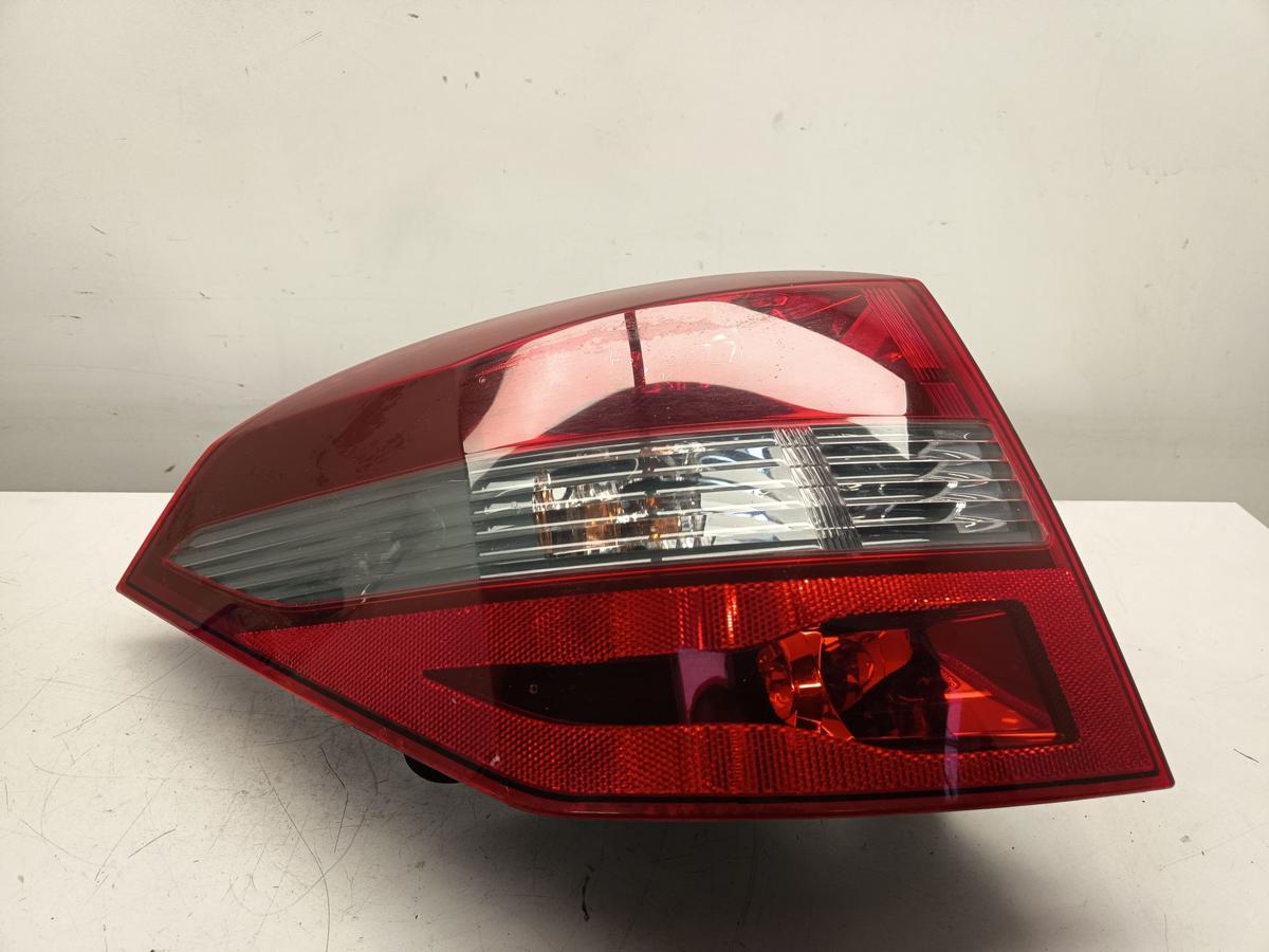 Renault Laguna III Kombi orig R&uuml;ckleuchte links vor Facelift Bj 2010