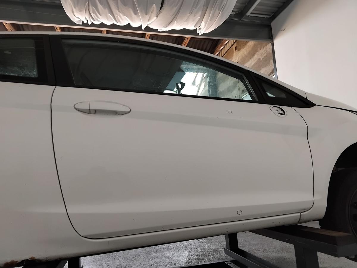 Ford Fiesta JA8 Tür vorn rechts Beifahrertür 3-Türer frostweiß BJ2009