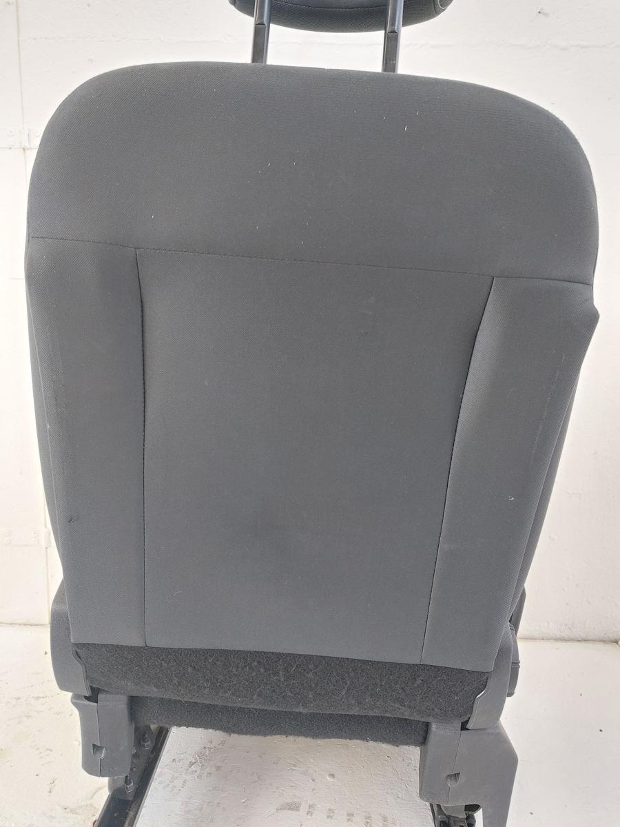 Renault Megane III KZ Kombi Beifahrersitz Sitz Autositz vorn rechts Stoff SHZ