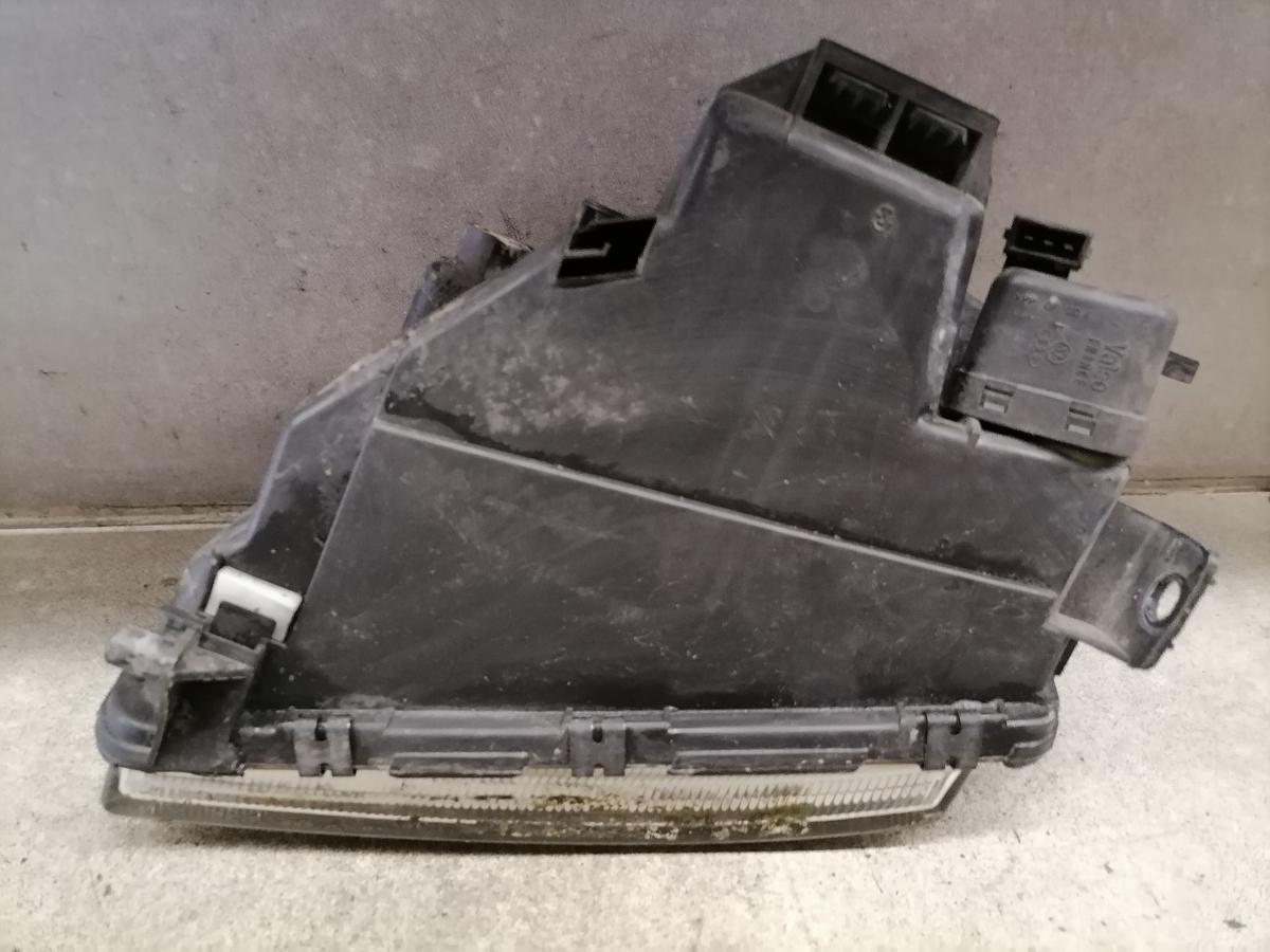 Audi A4 B5 Scheinwerfer rechts vorn Halogen Valeo BJ94-99