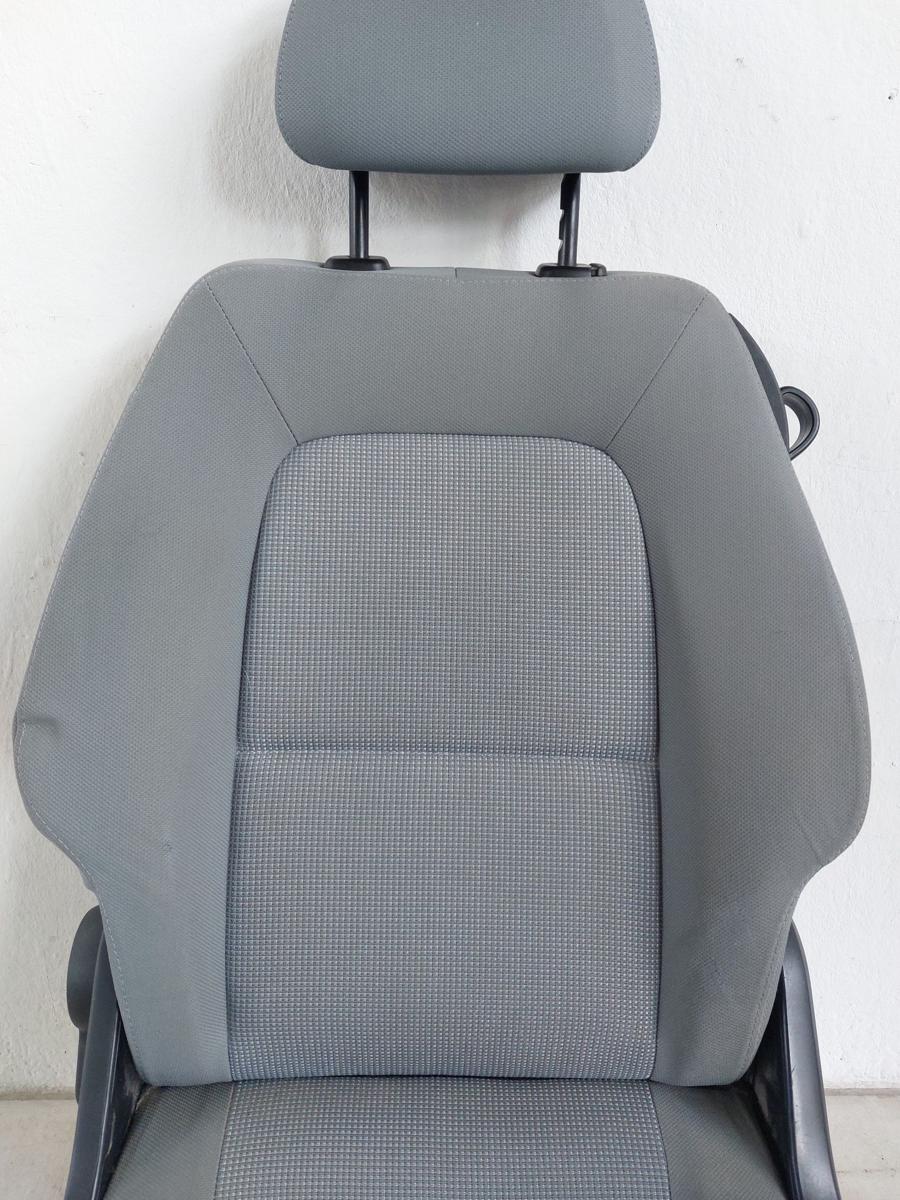 Mitsubishi Colt CZC Cabrio Sitz vorn links Fahrersitz Stoff hellgrau